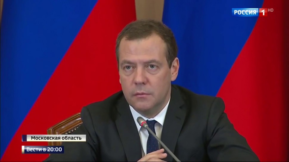 НПЦ "БизнесАвтоматика": НПЦ «БизнесАвтоматика» представил Медведеву новую систему по профилактике ДТ